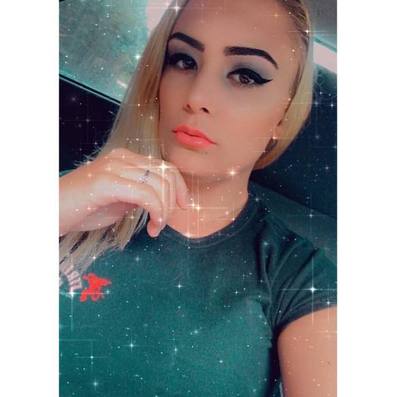 Meet your Posher, Marissa - Picture 1 of 1